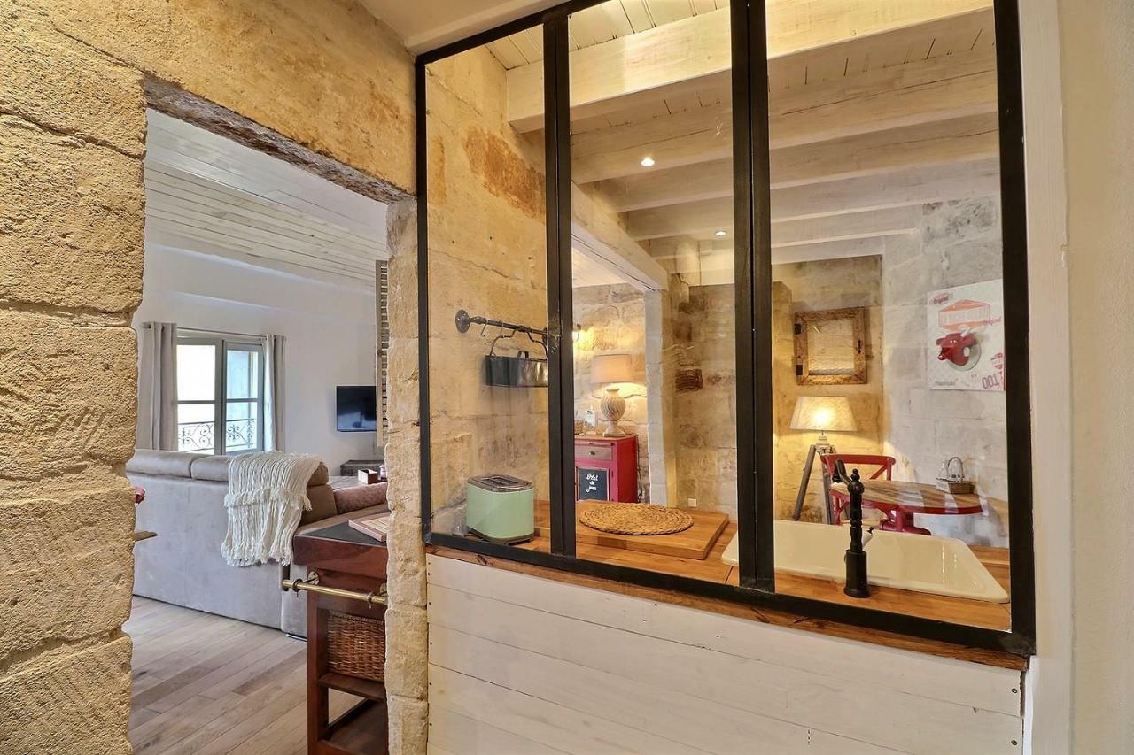 Duplex Centre Historique Uzes Lägenhet Exteriör bild